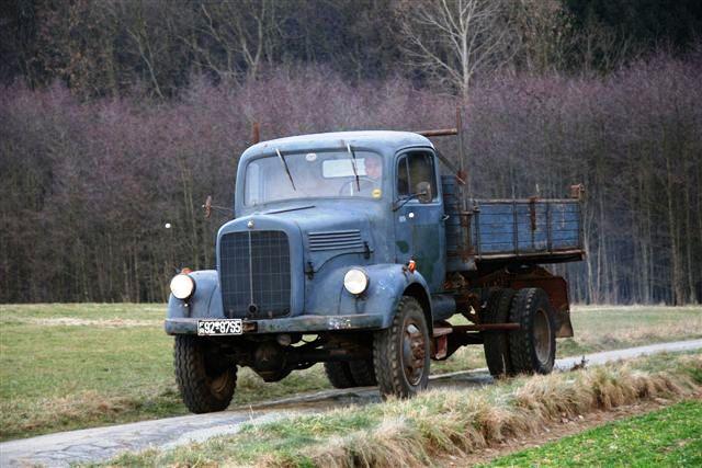 dbla3500neu_feldweg_fahrt.jpg