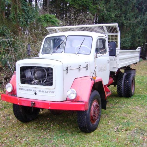 magirus156d15halblinksoben.jpg