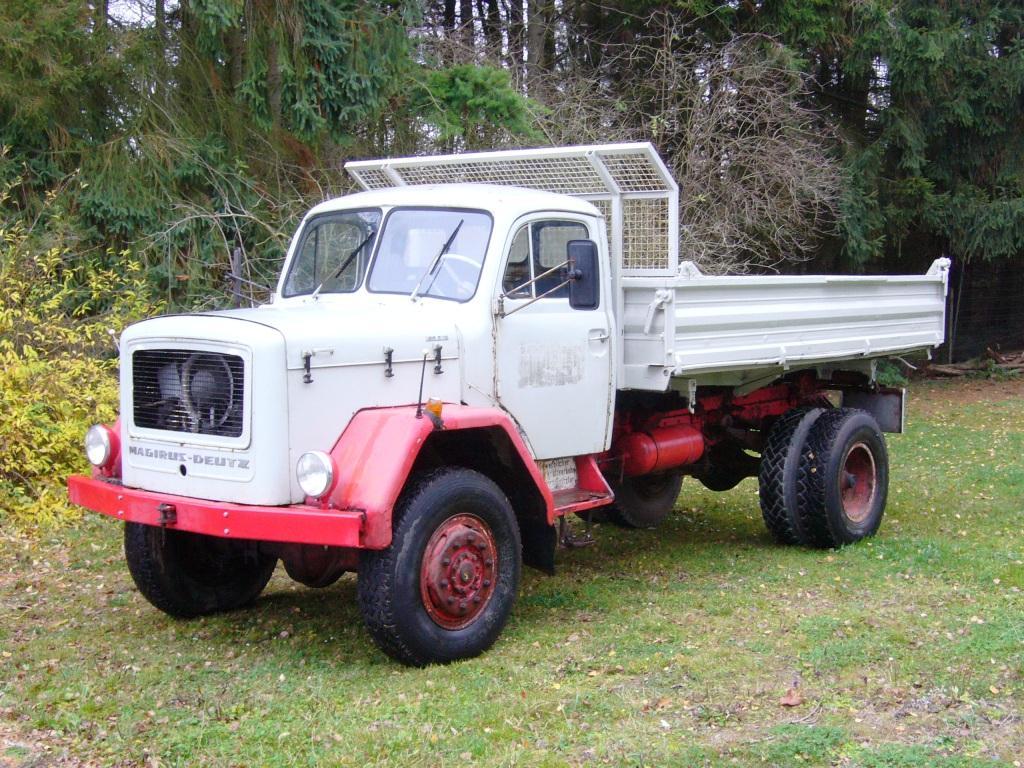 magirus156d15linkshalb.jpg