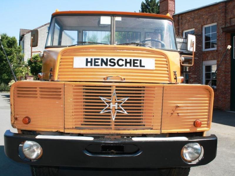 henschelh161ak_02.jpg