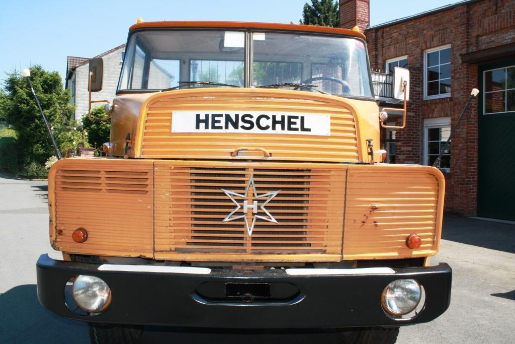 henschelh161ak_02.jpg