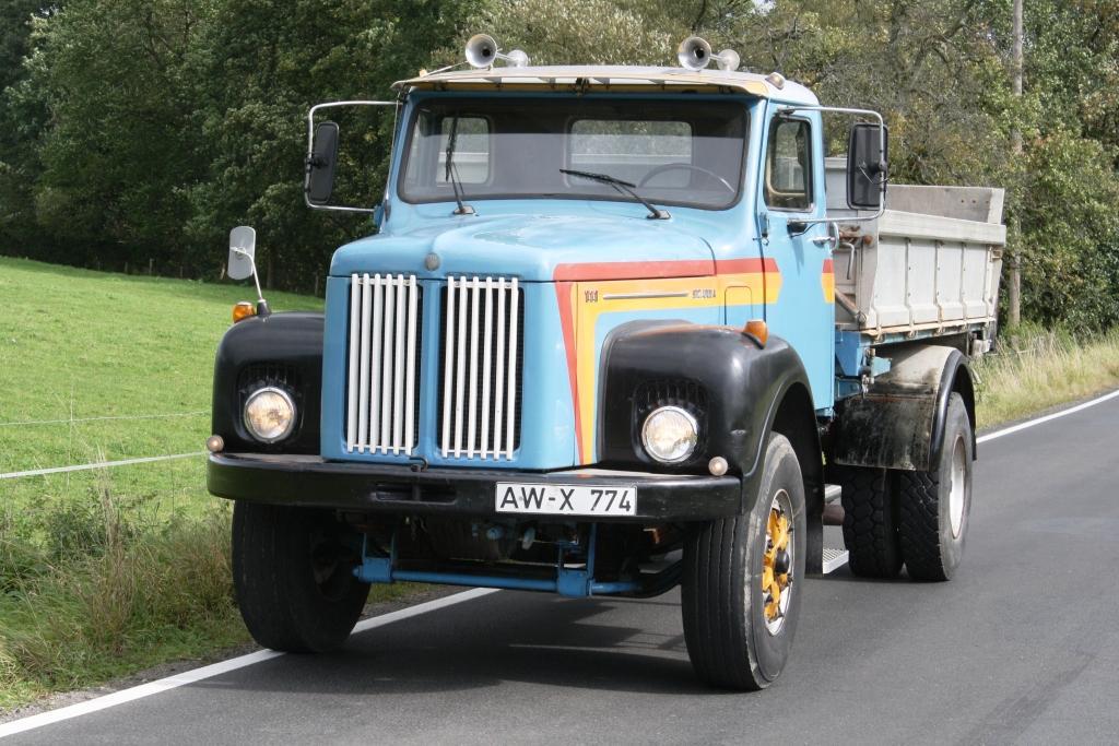 scania111_04.jpg