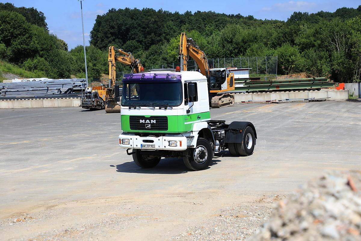 FD242690.JPG