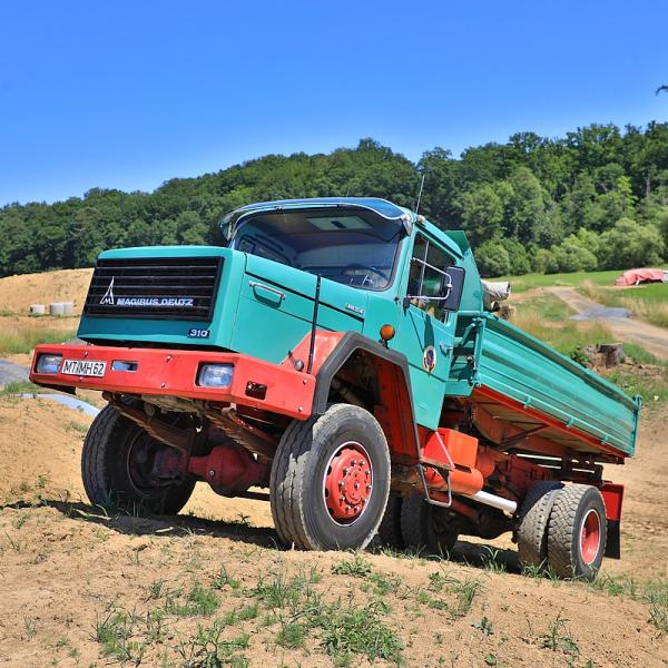 FD242002.JPG