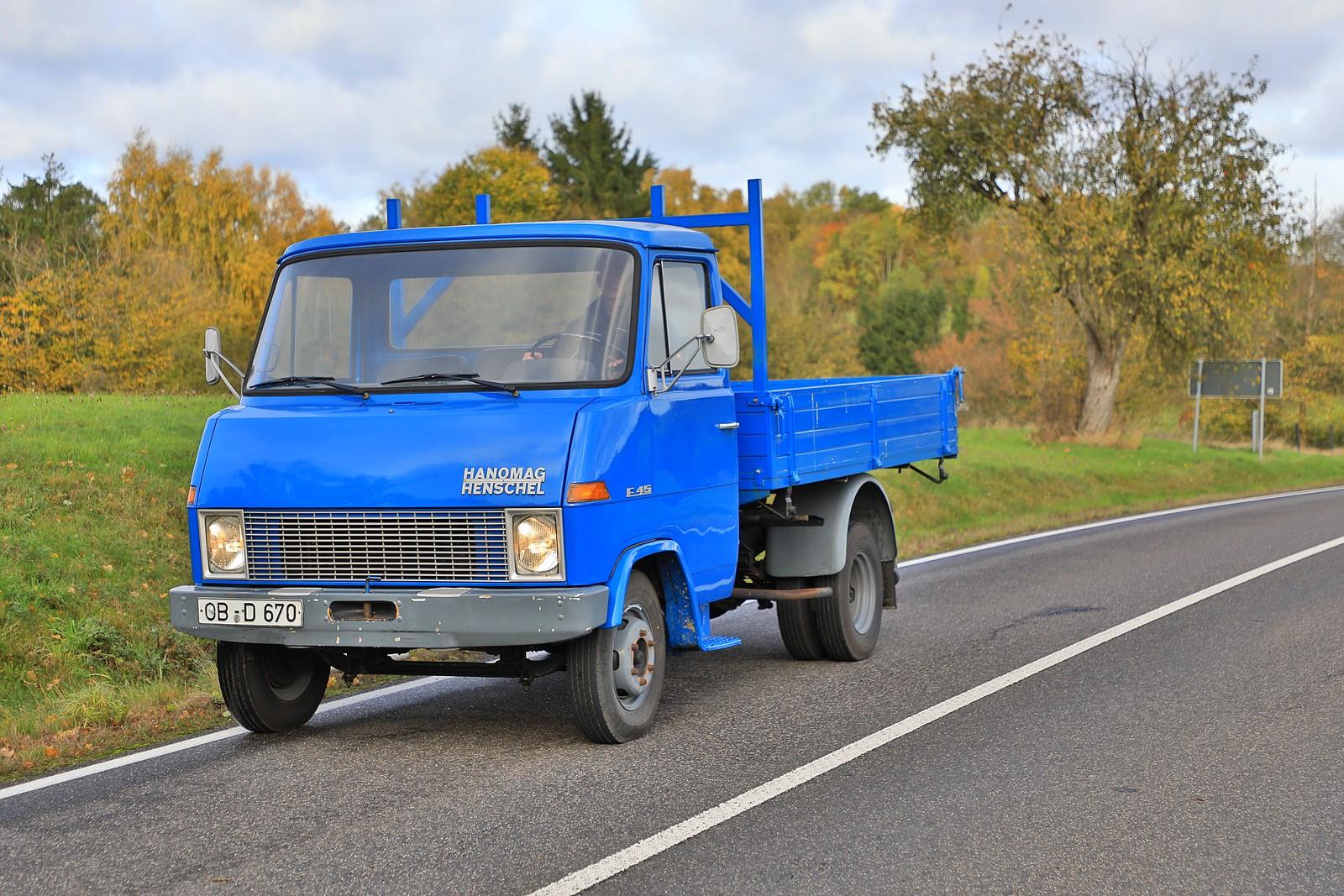 Hanomag F45 (10).JPG