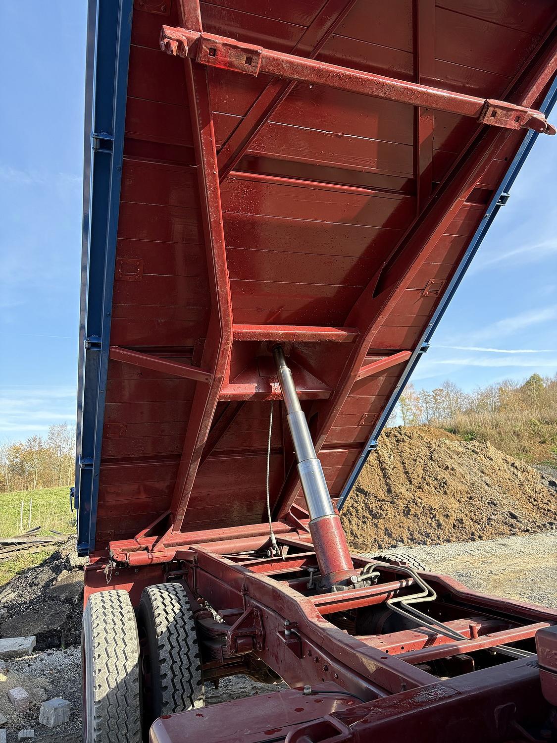 2025-11-07 12.26.06.jpg